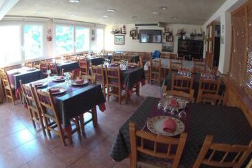 בית מלון כפרי Camping El Maset