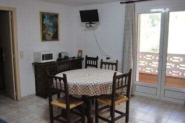 בית מלון כפרי Camping El Maset