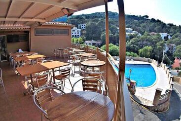 בית מלון כפרי Camping El Maset