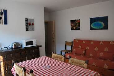 בית מלון כפרי Camping El Maset