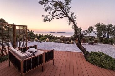 The Infinity 180 Luxury Suites   Adults Only