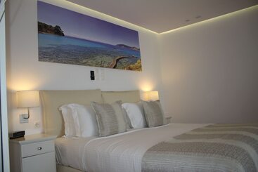 The Infinity 180 Luxury Suites   Adults Only
