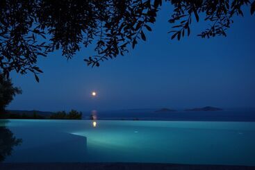 The Infinity 180 Luxury Suites   Adults Only