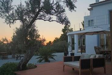 The Infinity 180 Luxury Suites   Adults Only