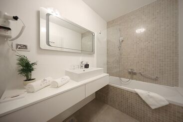 Luxury Majpruz Suites