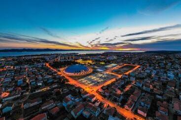 Luxury Majpruz Suites