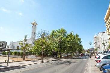 Myramar | 7 Pax | Parque De Poniente | 4724 Kpaw