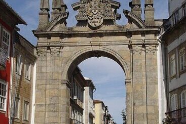 Private Modern Home, Fully Equipped, Near Historic Braga Centre
