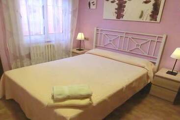 104648    Villa In Blanes