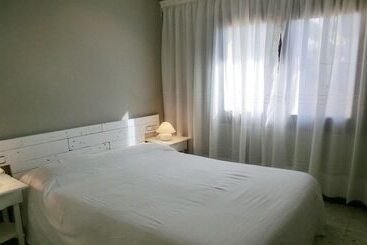 104656    Villa In Blanes