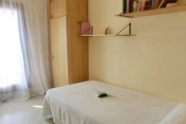 104656    Villa In Blanes