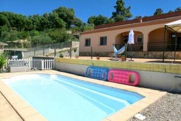 106163   Villa In Maçanet De La Selva