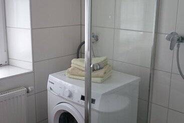 관광객 아파트 Ferienwohnung Scharenstetterstraße