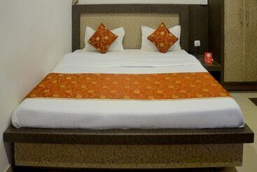 هتل China Town By Oyo Rooms