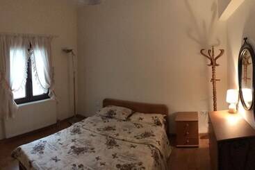 Mountain View Apartment