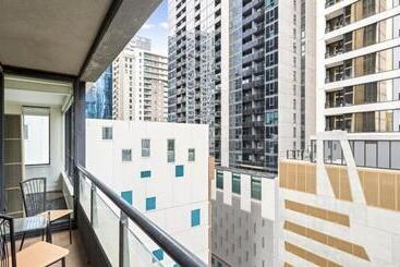 Readyset Apartments On Kavanagh