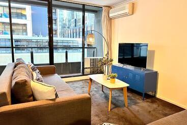 Readyset Apartments On Kavanagh