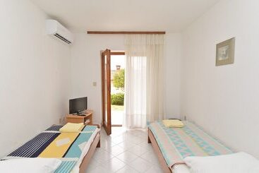 Apartment Josip 828