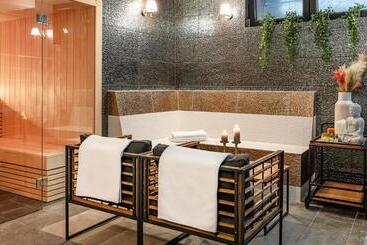 Boutique Hotel Bora & Villas Garamm