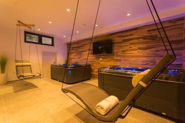 Luxury Apartments Royal M With Pool