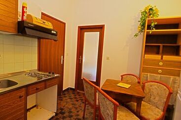 پانسیون Apartment Emilia 424