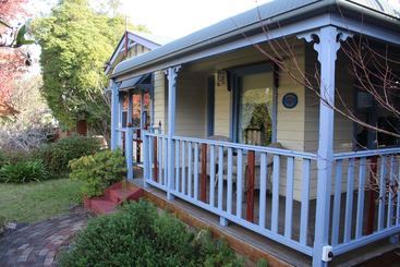 아파트 Ambrose Cottage Front Apt