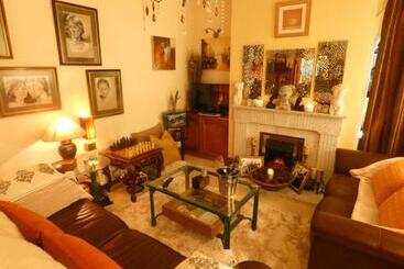 Bunratty Castle Mews B&b