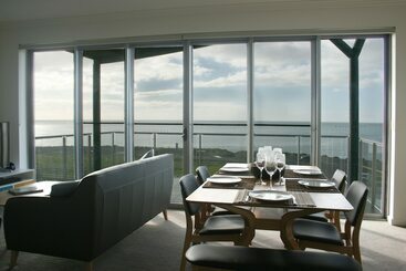 Penneshaw Oceanview Apartments