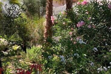 پانسیون Kasbah Andaluz Guest House