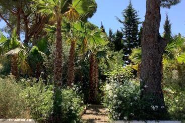 پانسیون Kasbah Andaluz Guest House
