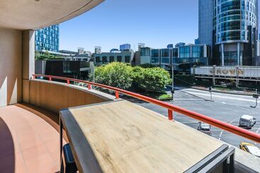 Southbank Tower Apartments