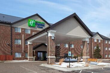 Holiday Inn Express Hotel & Suites St. Paul   Woodbury, An Ihg
