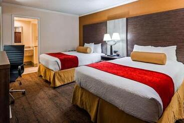 هتل Best Western Galleria Inn & Suites