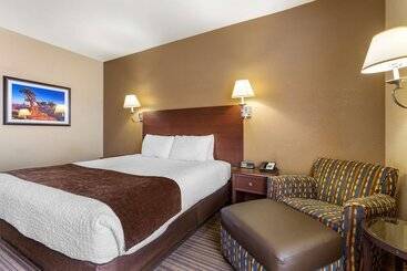 Отель Best Western Plus Winslow Inn