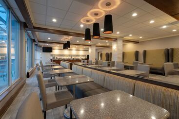 هتل Best Western Premier Airport/expo Center