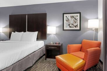 فندق Best Western University Inn At Valparaiso