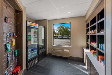 هتل Comfort Inn & Suites Tipp City Dayton North I 75