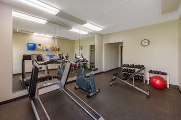 هتل Comfort Inn & Suites Tipp City Dayton North I 75