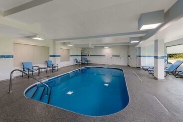هتل Comfort Inn & Suites Tipp City Dayton North I 75