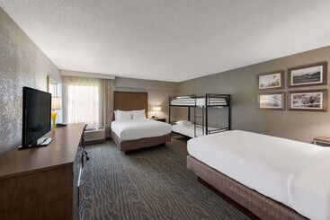 هتل Comfort Inn & Suites Tipp City Dayton North I 75