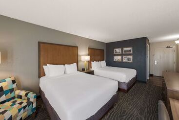 هتل Comfort Inn & Suites Tipp City Dayton North I 75
