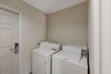 هتل Comfort Inn & Suites Tipp City Dayton North I 75