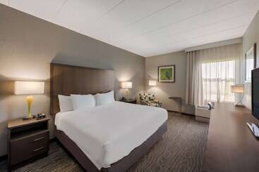هتل Comfort Inn & Suites Tipp City Dayton North I 75