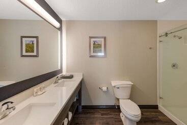 هتل Comfort Inn & Suites Tipp City Dayton North I 75