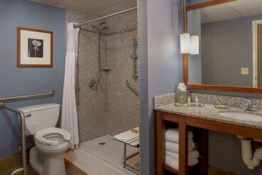 هتل Doubletree By Hilton St. Louis   Westport