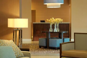 هتل Doubletree By Hilton St. Louis   Westport