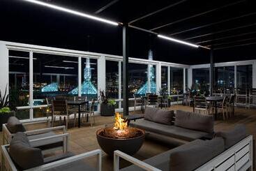 هتل Eastlund, Best Western Premier Collection