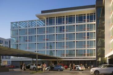 هتل Eastlund, Best Western Premier Collection