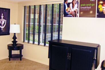 هتل Extended Stay America Suites   Atlanta   Marietta   Powers Ferry Rd