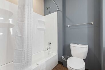 هتل Extended Stay America Suites  Miami  Airport  Doral